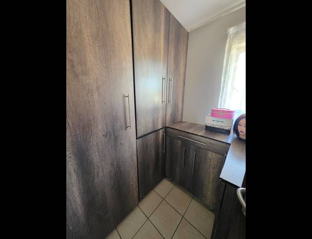 2 BEDROOM TOWNHOUSE FOR SALE IN SASOLBURG EXT 2